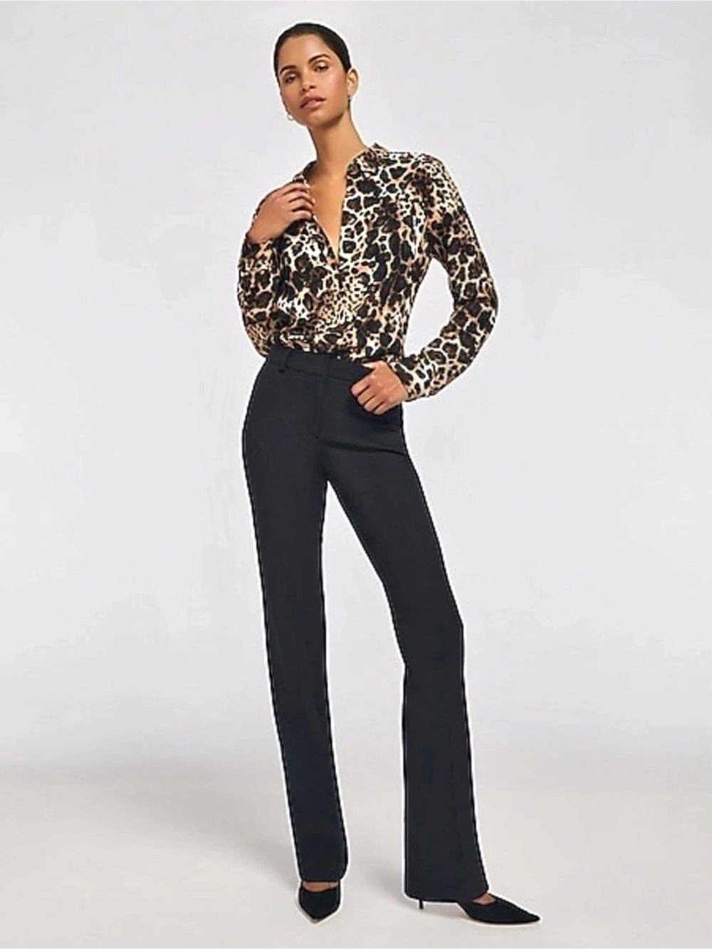 Express Editor Mid Rise Bootcut Pant in Studio Stretch Twill